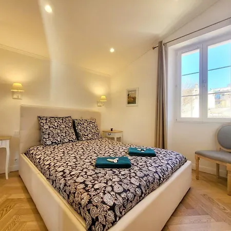Lägenhet Le Petit Four 2nd - T3 Climatise Antibes